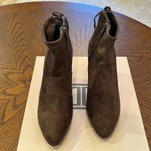 Ivanka Trump Sharon Ankle Boots, size 8, brown